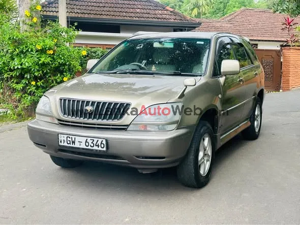 Toyota Harrier For Sale photo 2 in Kandy, Kandy