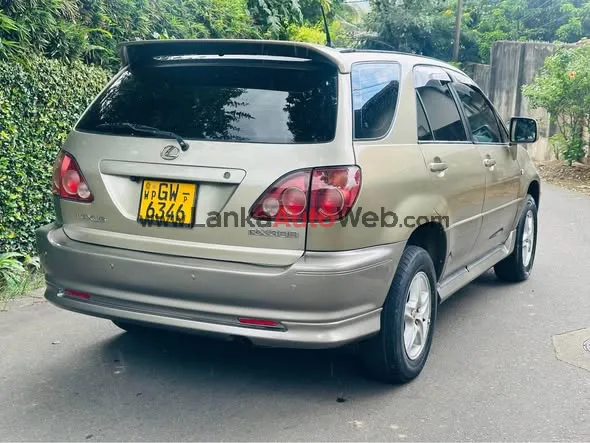 Toyota Harrier For Sale photo 5 in Kandy, Kandy