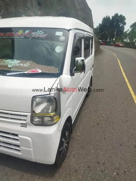 Suzuki every DA17