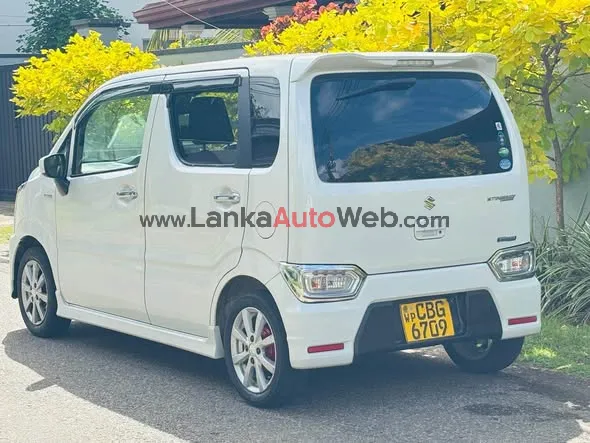 Suzuki Wagon R Sitingray 2018/2019 photo 5 in Panadura, Kalutara