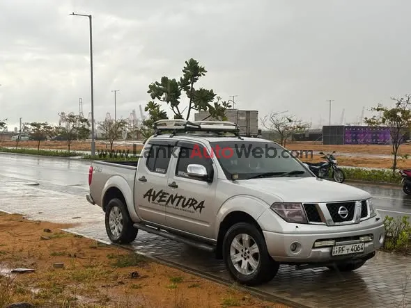 NISSAN NAVARA AVENTURA – 2007 / REGISTERED 2013 | FOR SALE photo 5 in Gampaha, Gampaha
