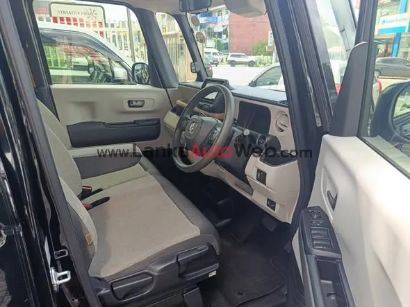 Honda N box 2024 Unregistered photo 4 in Kottawa, Colombo