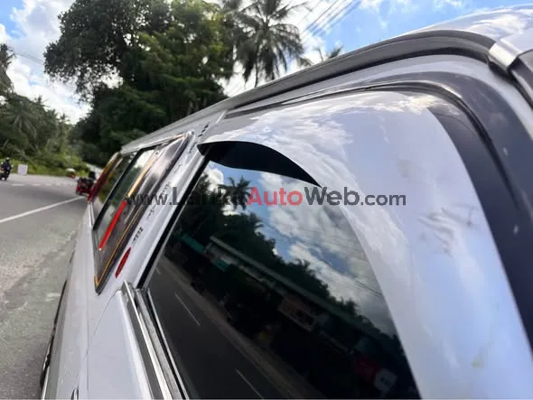 Nissan caravan photo 3 in Kurunegala, Kurunegala