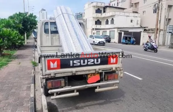 ISUZU Crew Cab photo 3 in Mount Lavinia, Colombo