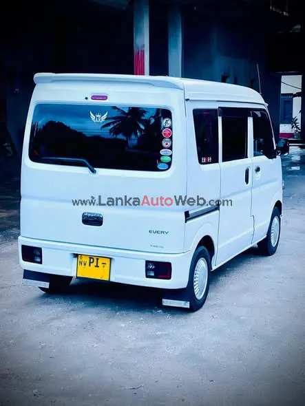 Kurunegala Suzuki Every DA 17 photo 3 in Kurunegala, Kurunegala