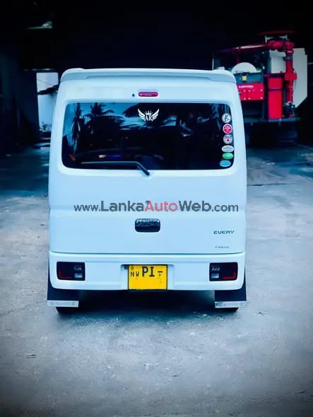 Kurunegala Suzuki Every DA 17 photo 4 in Kurunegala, Kurunegala