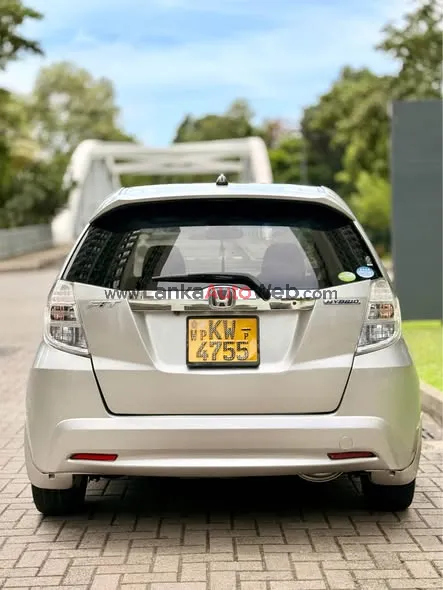 Honda Fit GP1 - Navi Premium Model photo 5