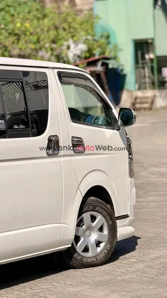 toyota KDH 200 photo 2 in Kandy, Kandy