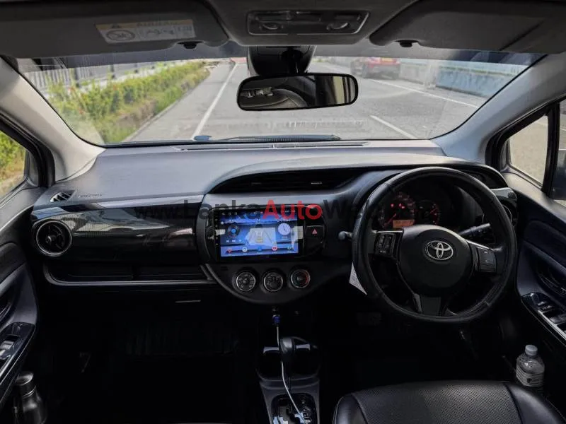 Toyota Vitz 2018 Edition 2 photo 4 in Mount Lavinia, Colombo