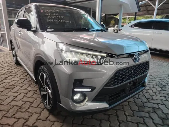 Unregistered Toyota Raize Z Hybrid photo 5 in Nittambuwa, Gampaha