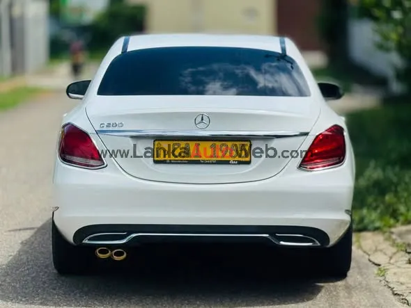 Mercedes Benz C180 2015/2015 LKR16,995,000/ photo 2 in Panadura, Kalutara