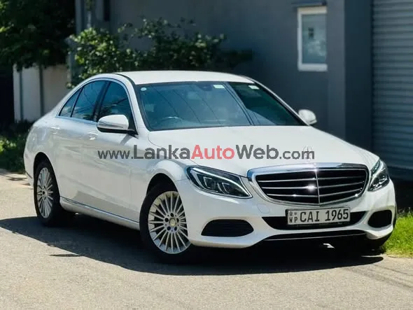 Mercedes Benz C180 2015/2015 LKR16,995,000/ photo 3 in Panadura, Kalutara