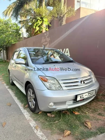 Toyota IST for Sale photo 3