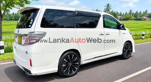 TOYOTA VELLFIRE – EXECUTIVE LOUNGE photo 2