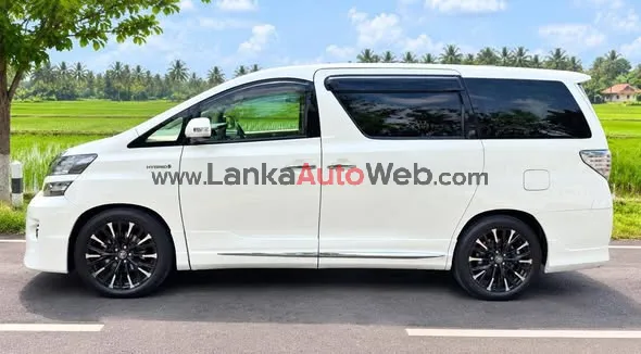 TOYOTA VELLFIRE – EXECUTIVE LOUNGE photo 5