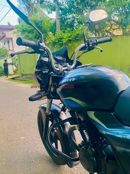 Discovery 100 for sale photo 3 in Kandana, Gampaha