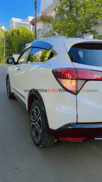 HONDA VEZEL Z GRADE — 2014 photo 3 in Matara, Matara