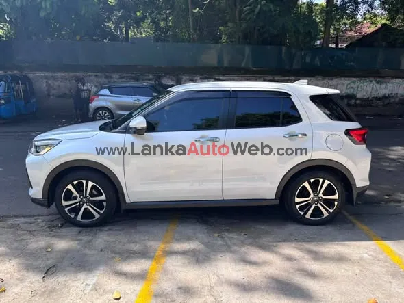 DAIHATSU ROCKY G Premium 1L Turbo 2023/2025 photo 3 in Gampaha, Gampaha