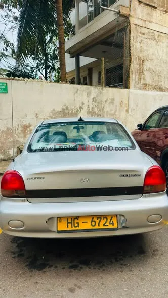 Hyundai Sonata 2001 photo 3 in Moratuwa, Colombo