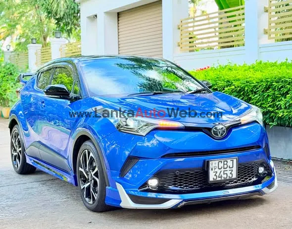 #Toyota #CHR #NGX10 #Original #Black #Top #GTR photo 5 in Negombo, Gampaha