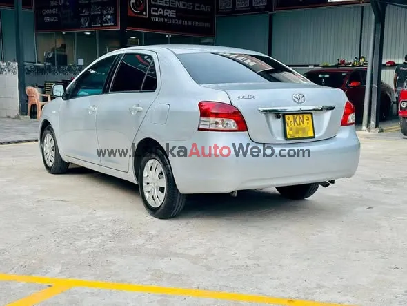Toyota Belta 1.3 photo 3 in Mirigama, Gampaha