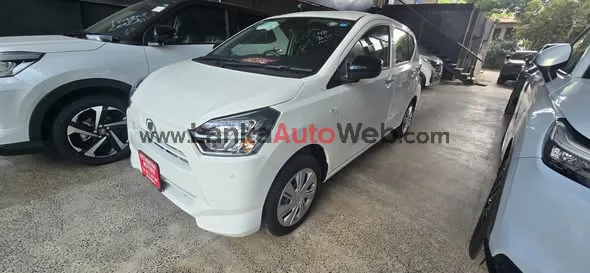 Daihatsu Mira E:S , X GRADE photo 1 in Kalutara, Kalutara