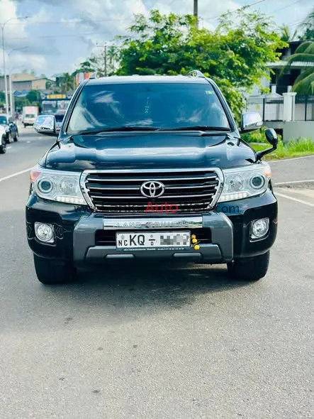 Toyota V8 අතට-59.75 photo 5 in Colombo 1, Colombo