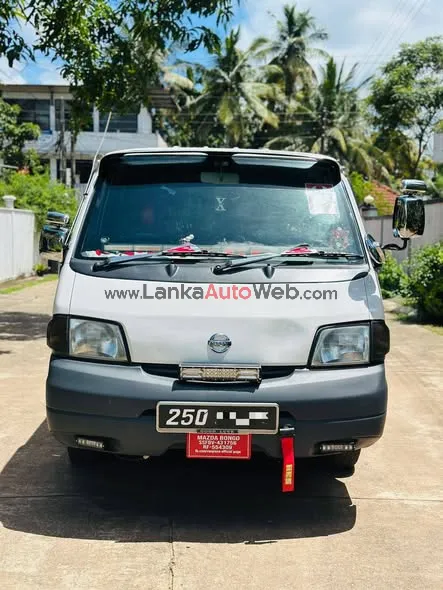 MAZDA BONGO photo 3
