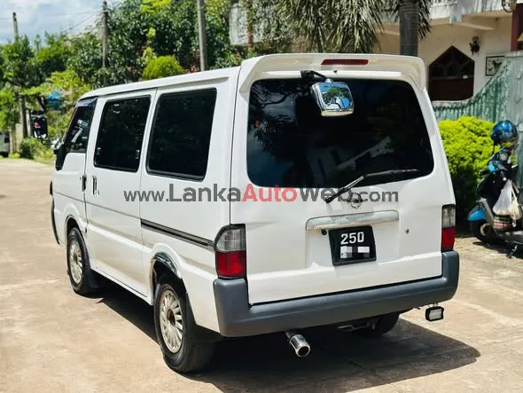 MAZDA BONGO photo 4