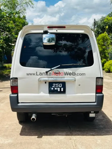 MAZDA BONGO photo 5